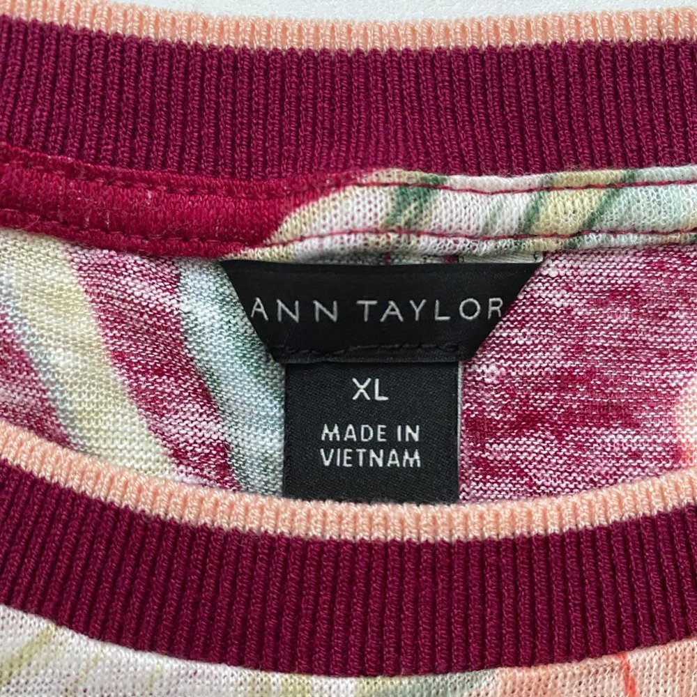 Ann Taylor Linen Knit Tropical Top NEW - Picture 2 of 12